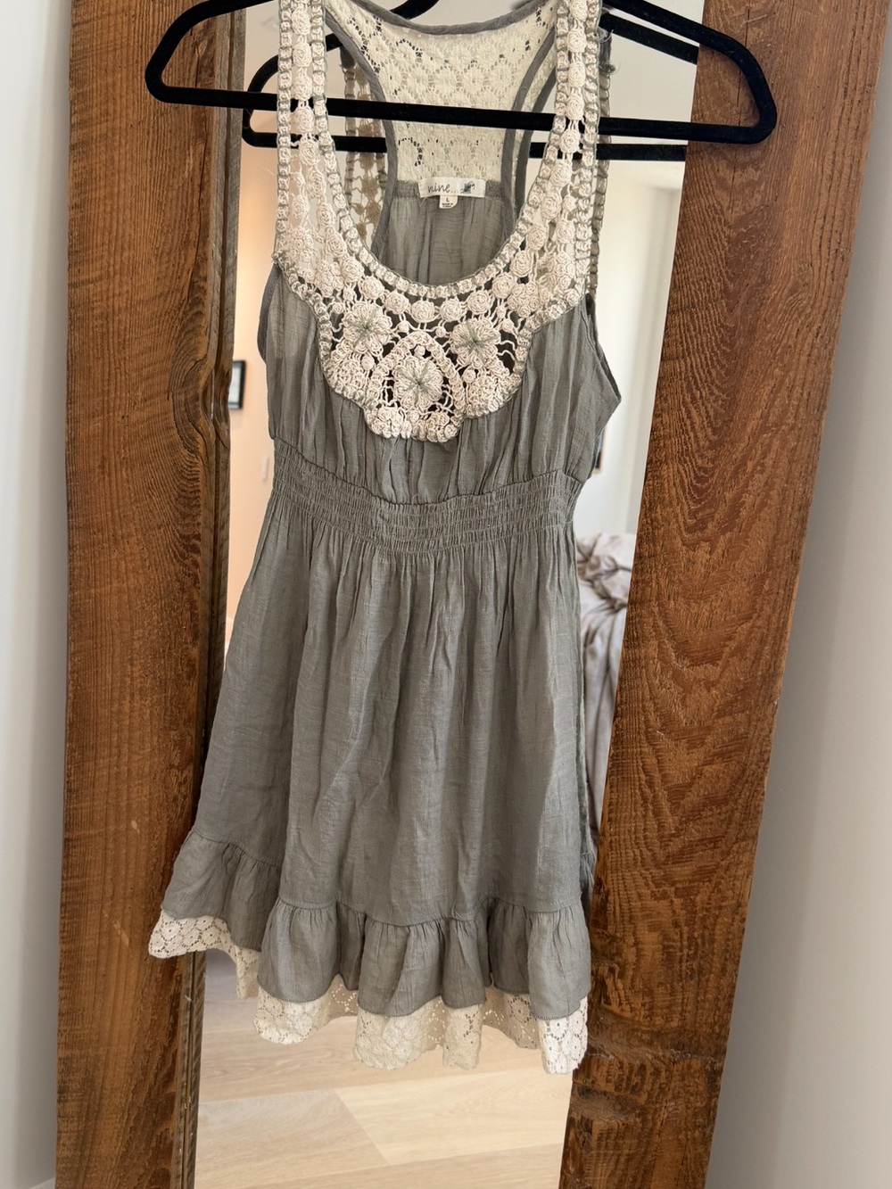 Crochet Yoke Sleeveless top- with Cream Crochet 🎀 5 for $25 bundle price 🎀